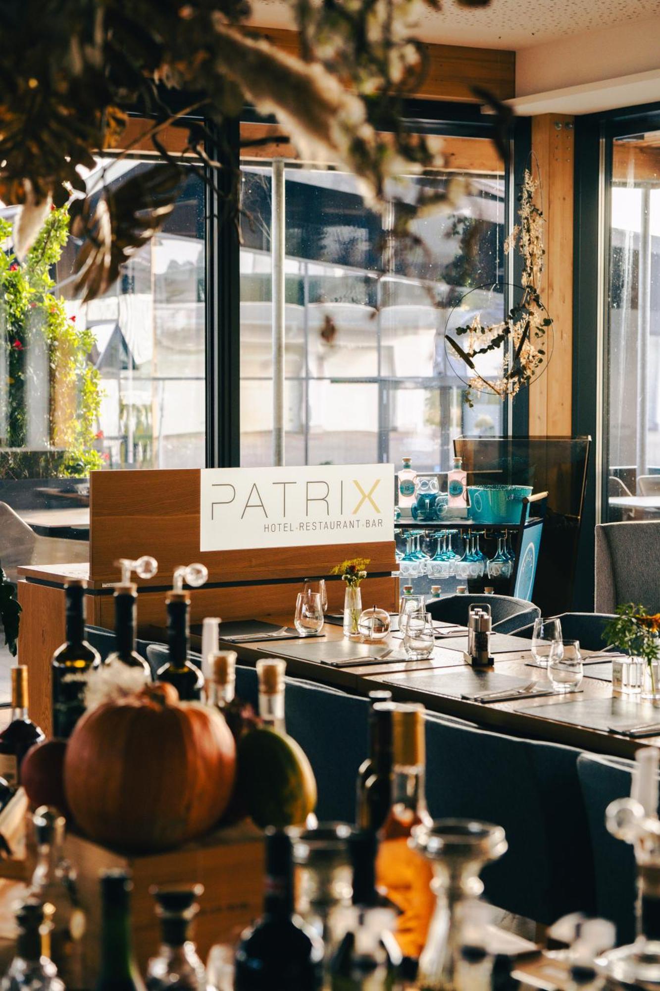 Patrix Hotel, Restaurant, Bar Frankenburg am Hausruck Buitenkant foto